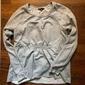 Gray rouched sweatshirt